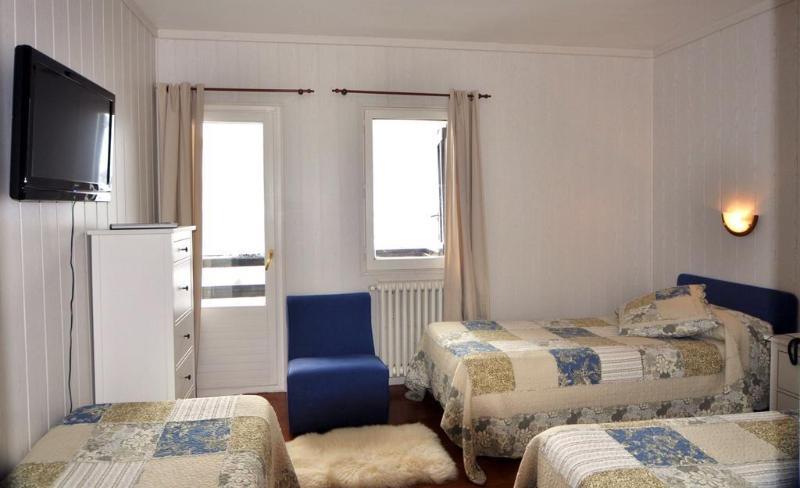 Hotel Tirol Formigal Esterno foto