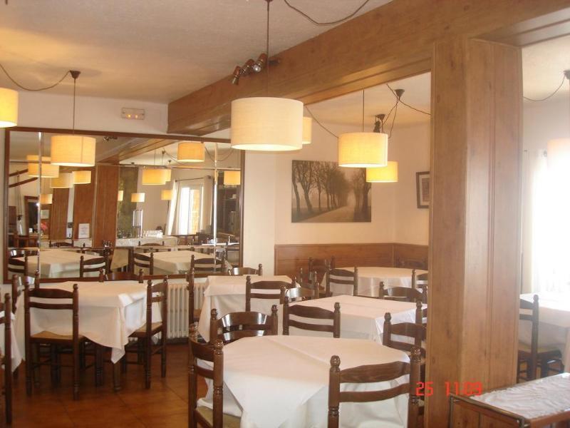 Hotel Tirol Formigal Esterno foto