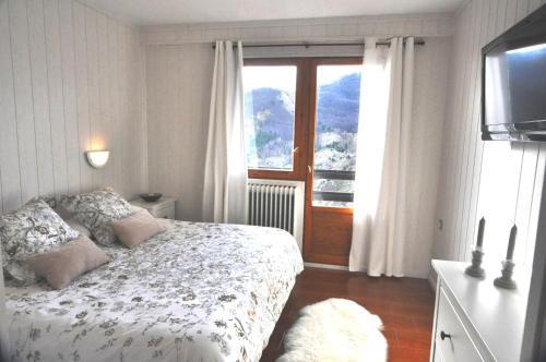 Hotel Tirol Formigal Esterno foto